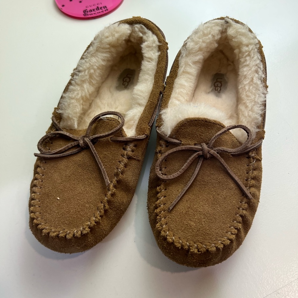 Worn one time! I bought these for $127! Kids Size 4. It’s a womens 6!
